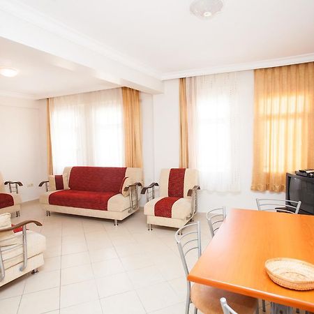 Yalcinkaya Apart Hotel Cesme Bagian luar foto