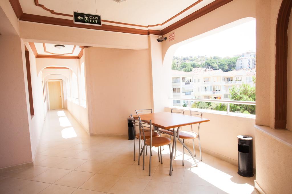 Yalcinkaya Apart Hotel Cesme Bagian luar foto