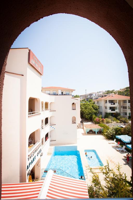 Yalcinkaya Apart Hotel Cesme Bagian luar foto